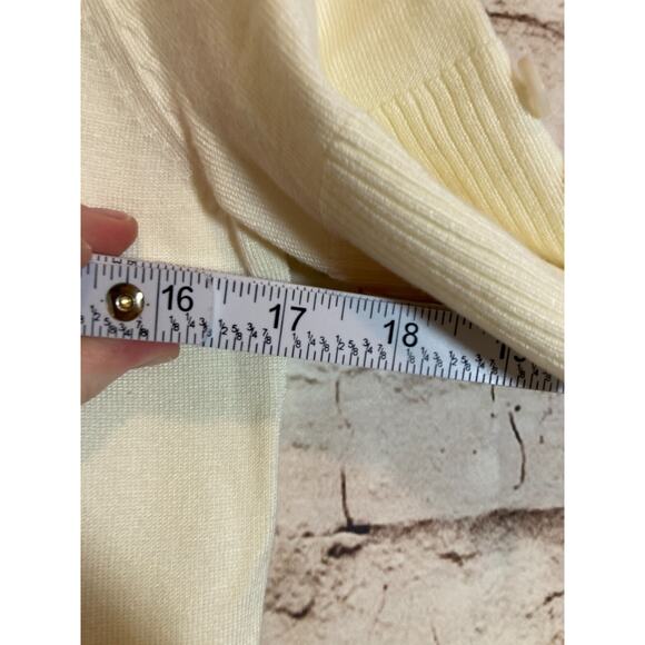 Lana Lee Sweater Womens Medium Cream Short Sleeve Santana Knit Button‎ Detail - Picture 6 of 11